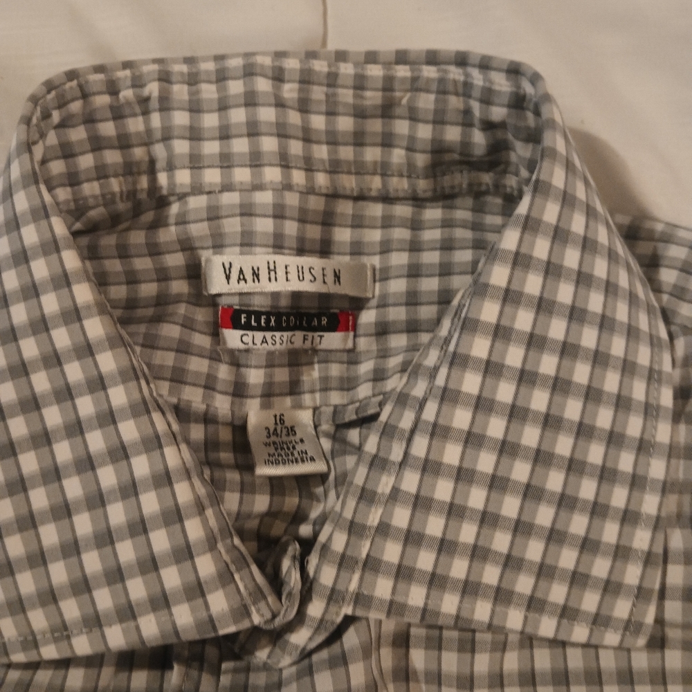 Van Heusen Men's Grey Checkered Shirt